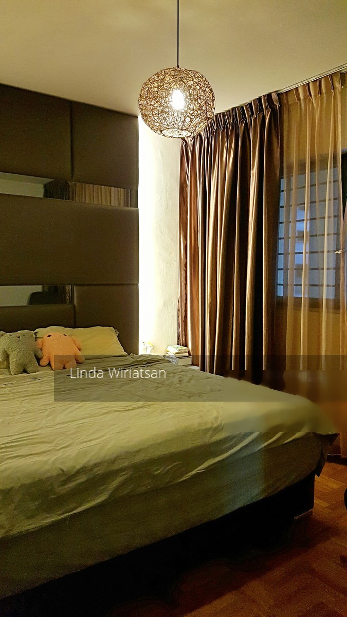 Blk 340 Jurong East Avenue 1 (Jurong East), HDB Executive #145896102